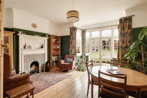 Dining Room- click for photo gallery